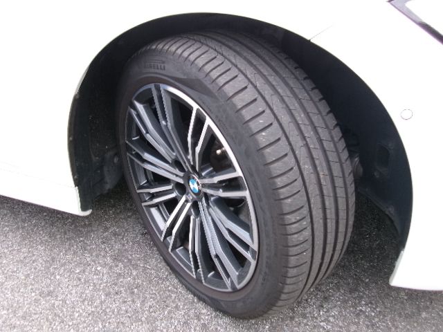 G20 320d xDrive RHD Saloon