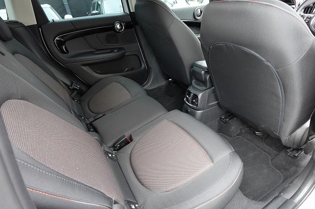 MINI CROSSOVER COOPER D ALL4
