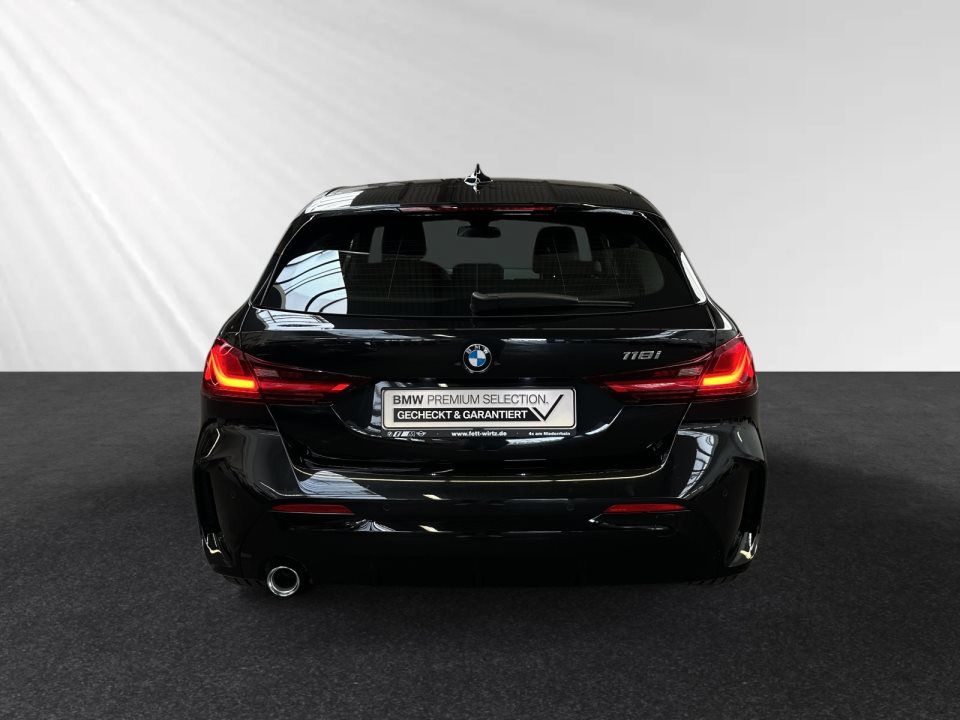 BMW 118