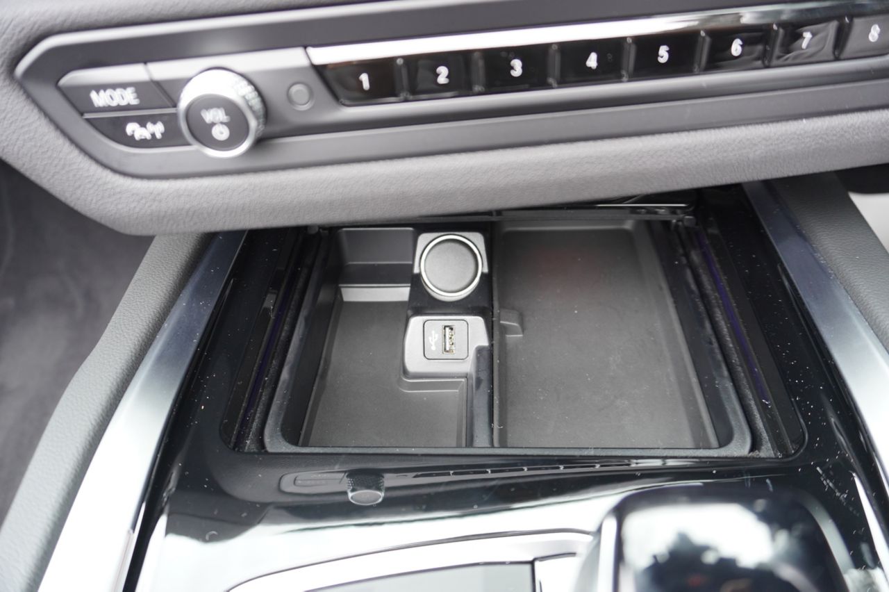 G29 z4 sDrive20i RHD