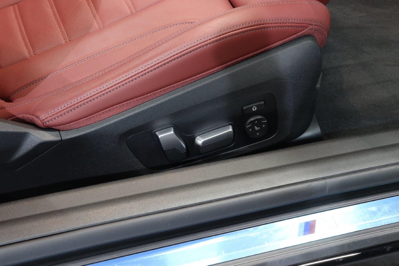 M240i xDrive Coupé RHD