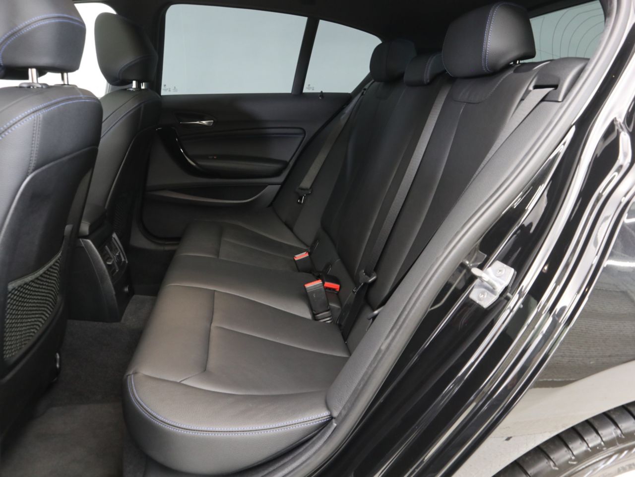 118D 5DOOR RHD