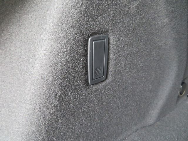 X3 M50 US
