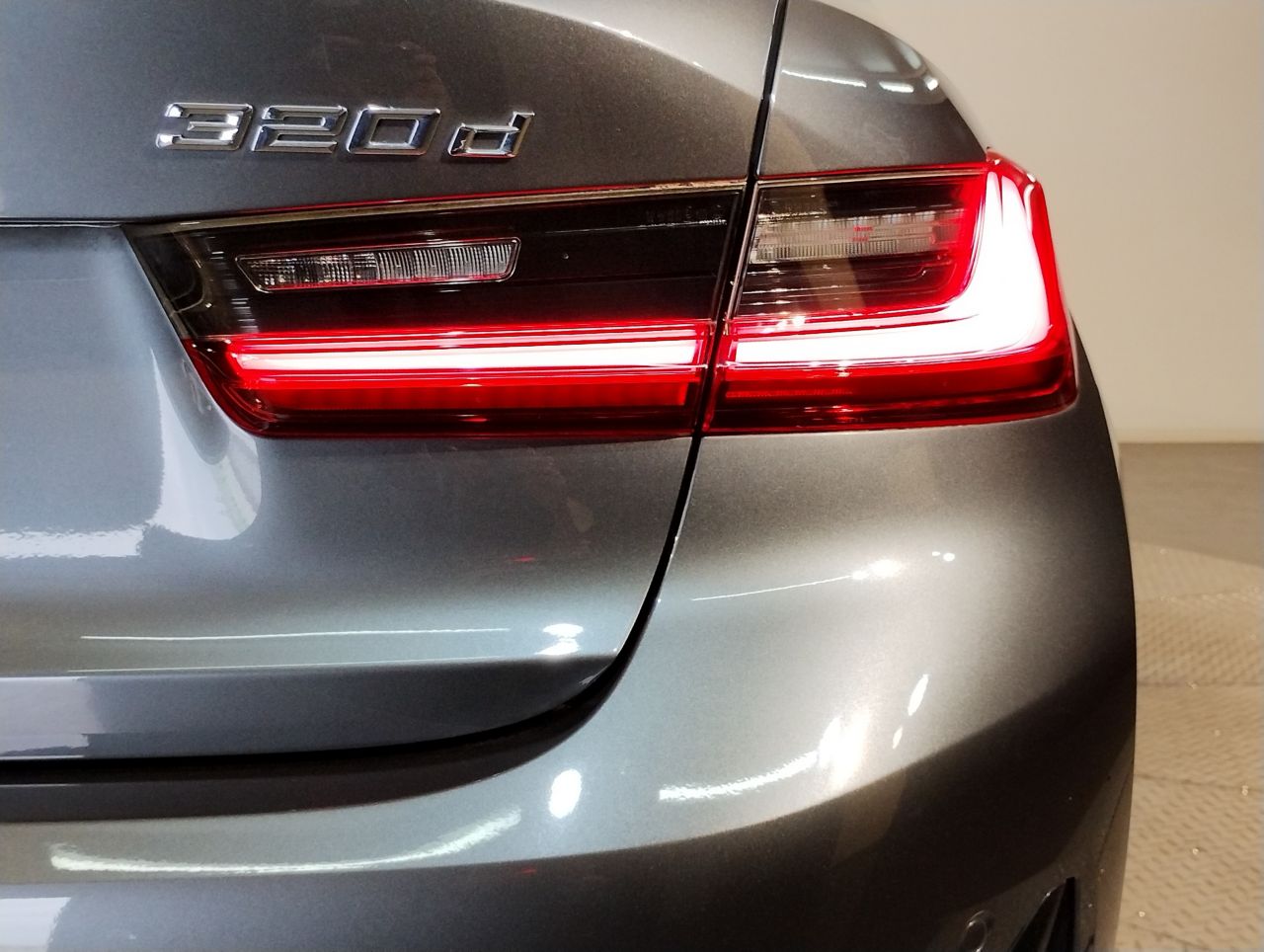 G20 320d xDrive RHD Saloon