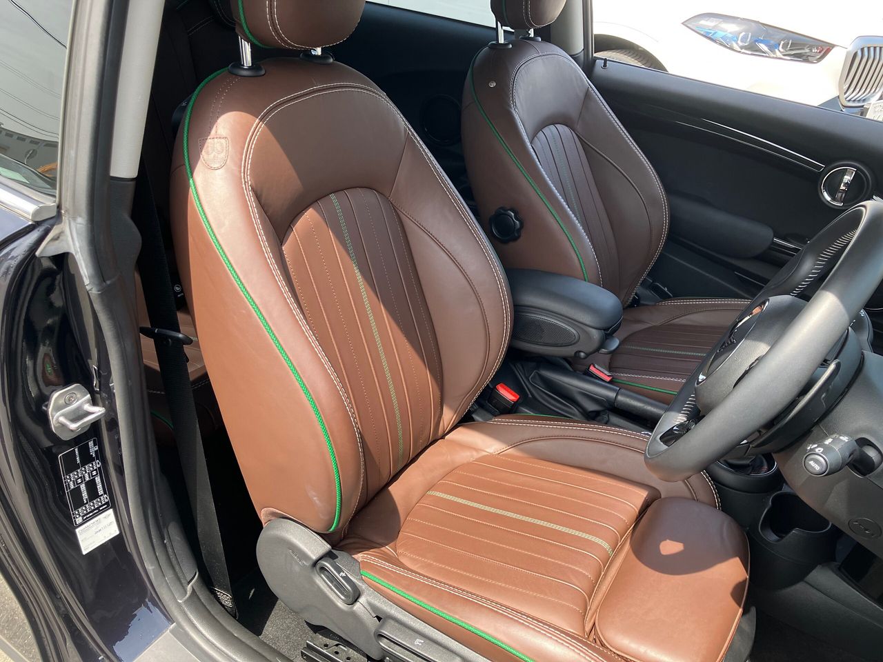 F56 COOPER S D(AT)
