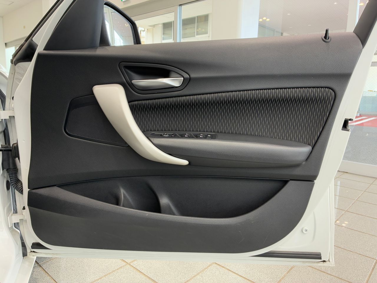 118 5DOOR RHD