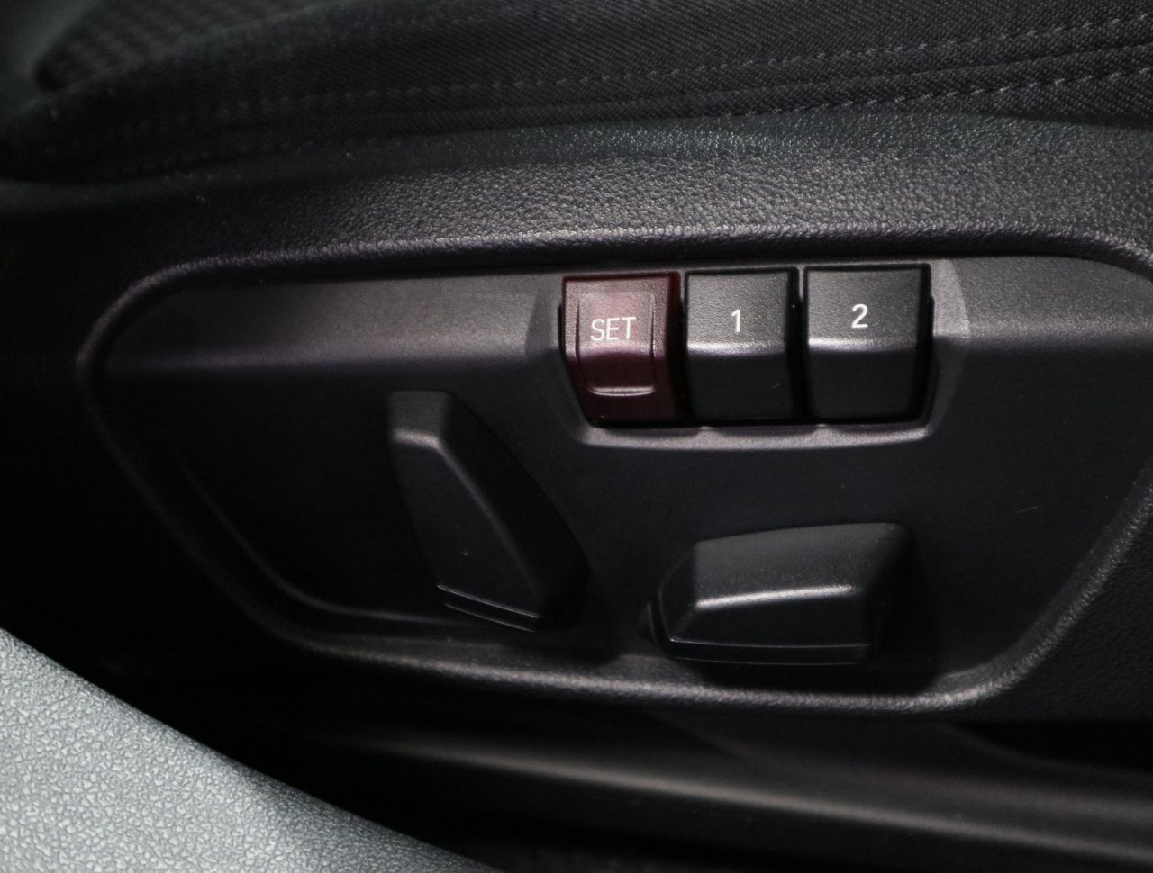 F40 118d Sports Hatch 5-door B47 2.0d