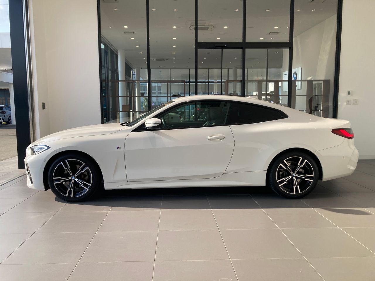 G22 420i B48 2.0 RHD