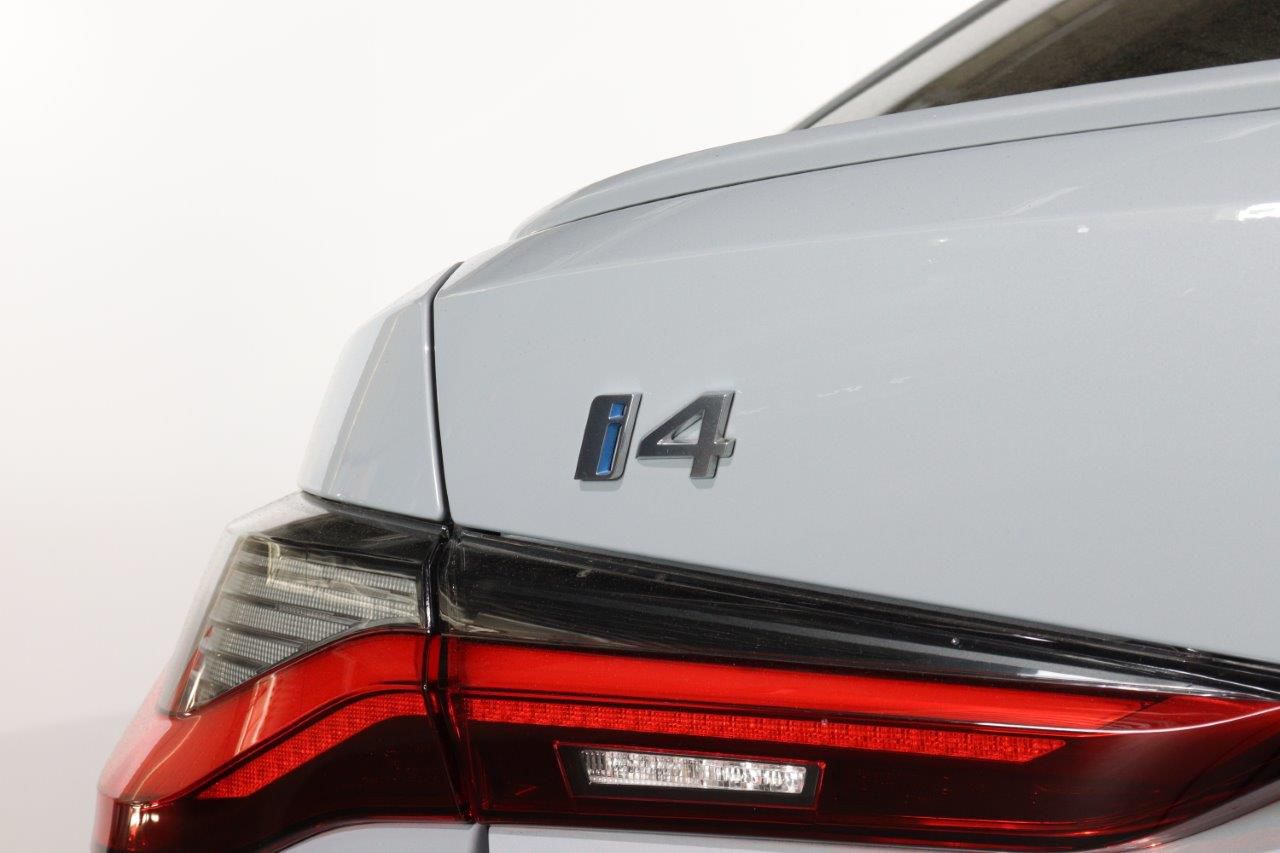 G26 i4 eDrive40 RHD
