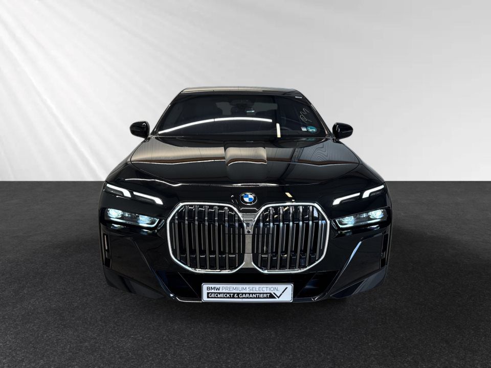 BMW 740
