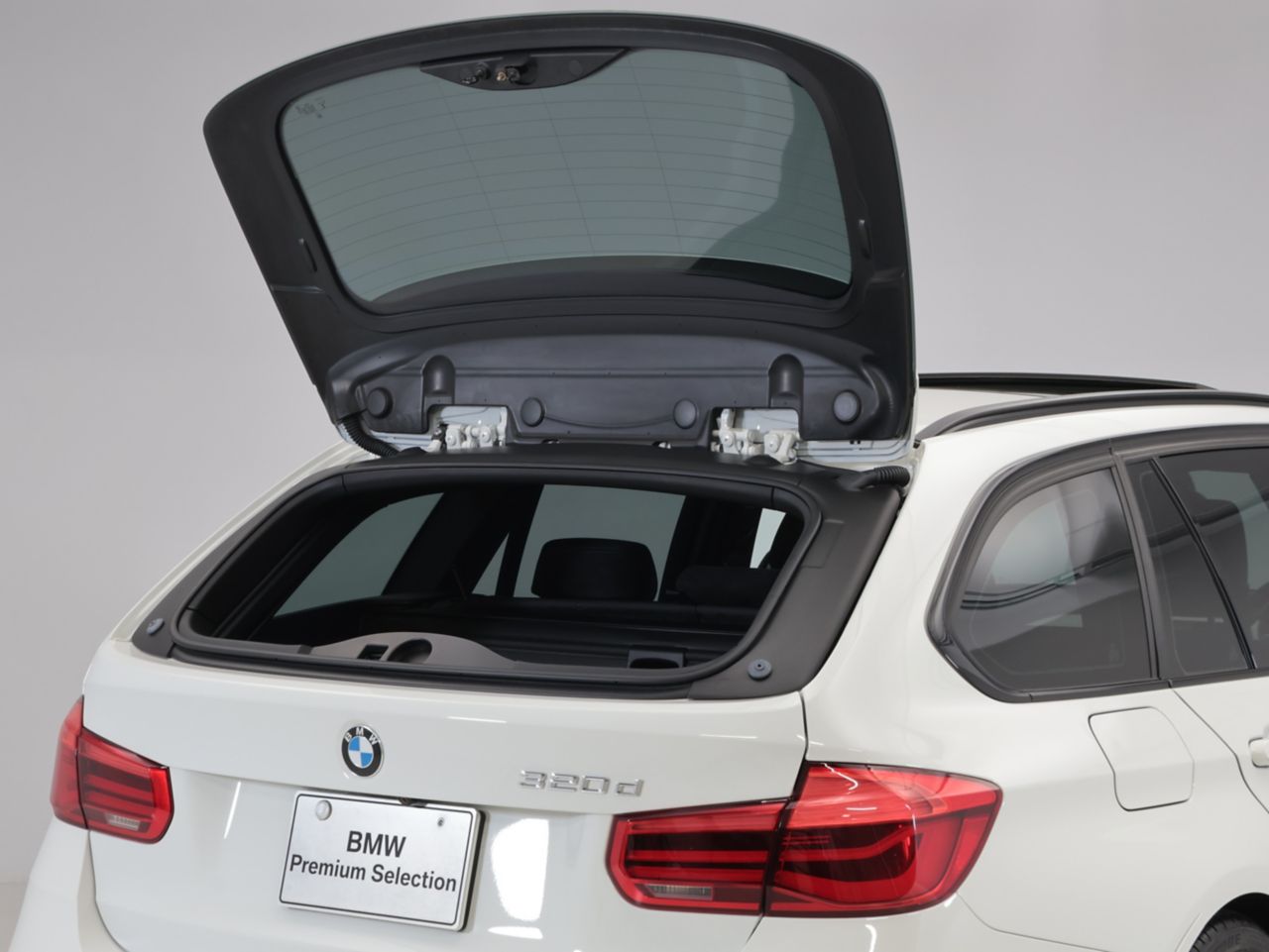 320D TOURING RHD