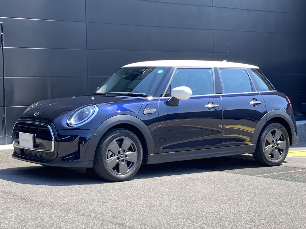 MINI COOPER D 5 DOOR.