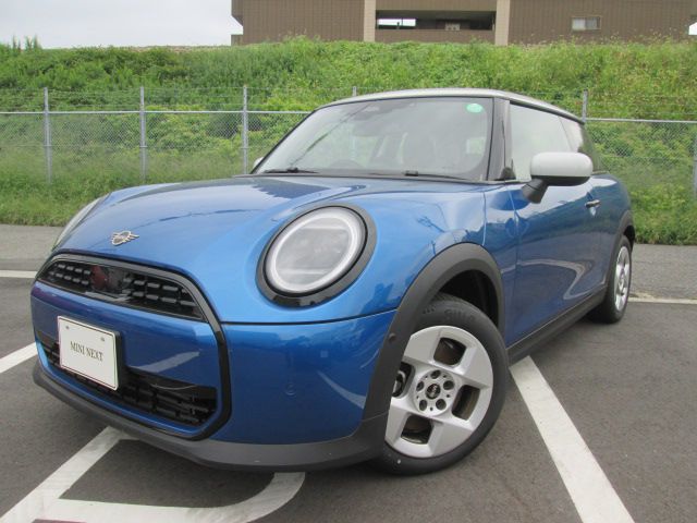 THE NEW MINI COOPER (3 DOOR) C