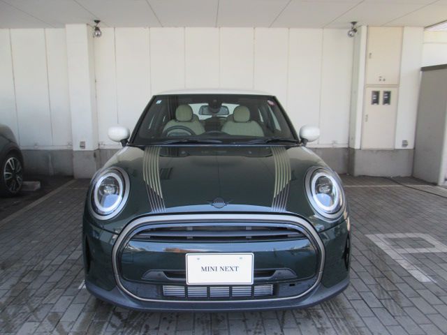 MINI Cooper F56 RHD