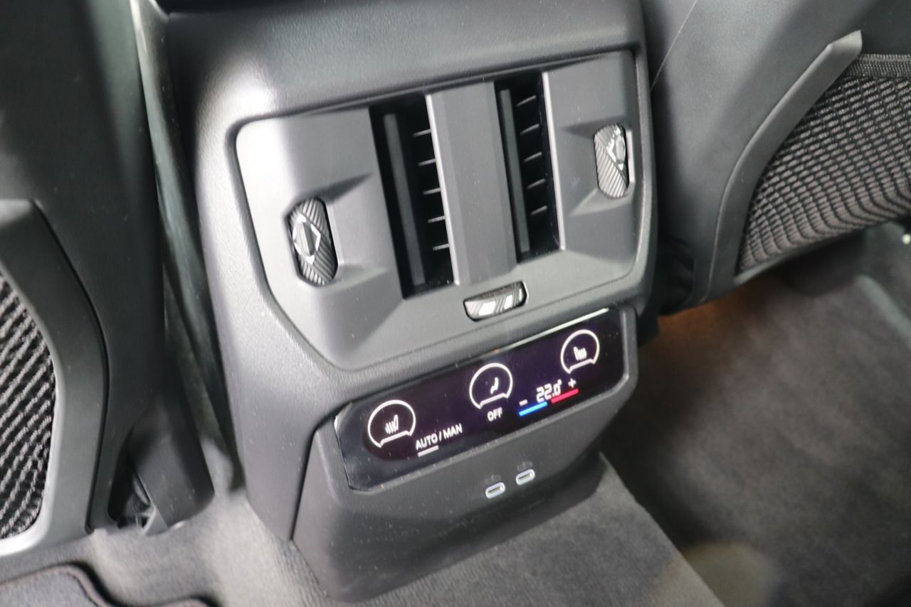 X3 M50 US