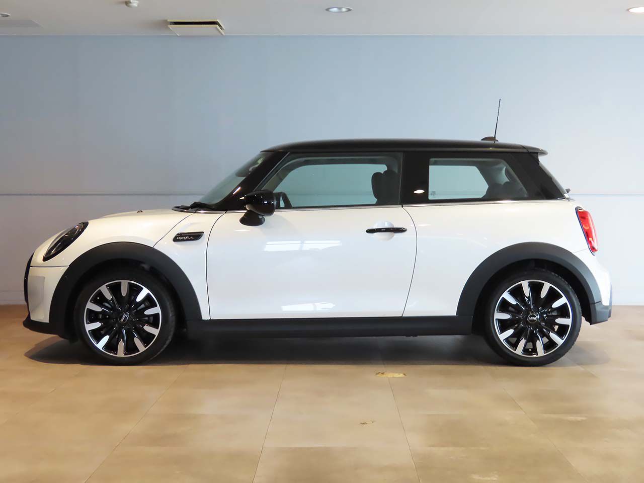 MINI Cooper F56 RHD