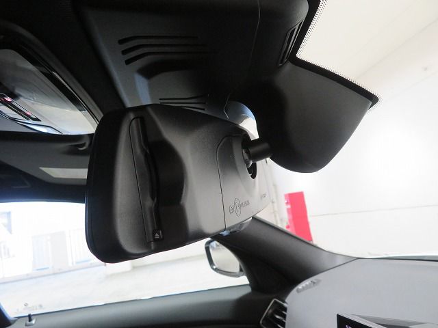 G20 320i Saloon LCI RHD MX
