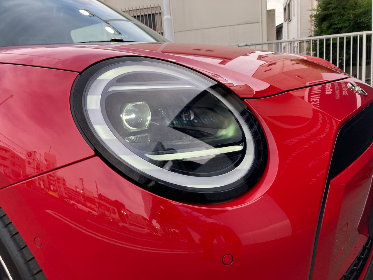 J01 MINI Cooper E