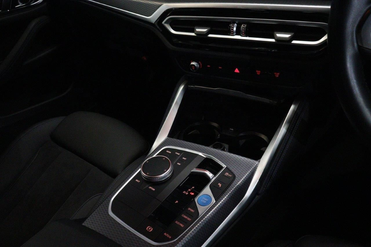 G26 i4 eDrive35 RHD