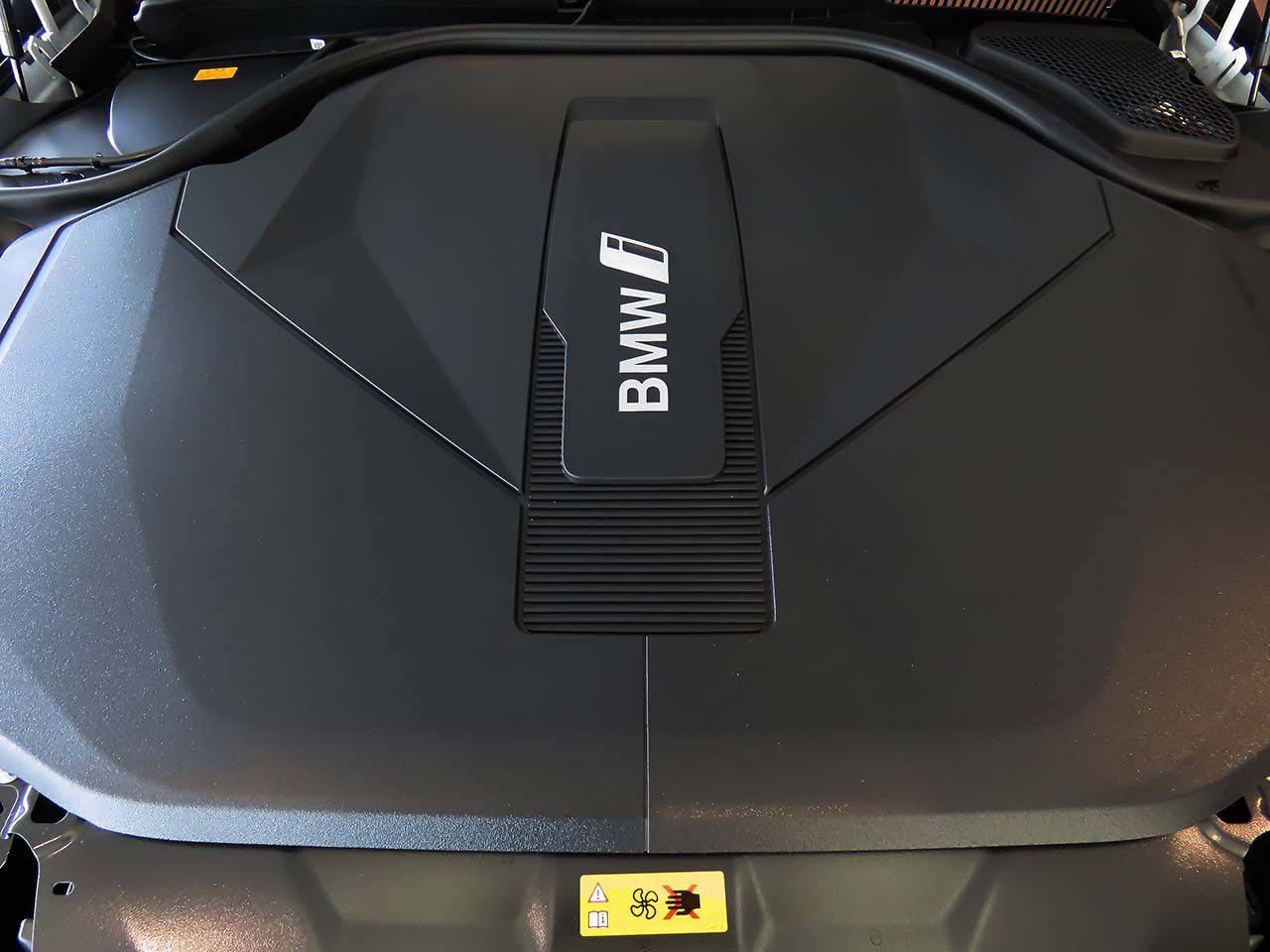 BMW i5 eDrive40 Sedan RHD