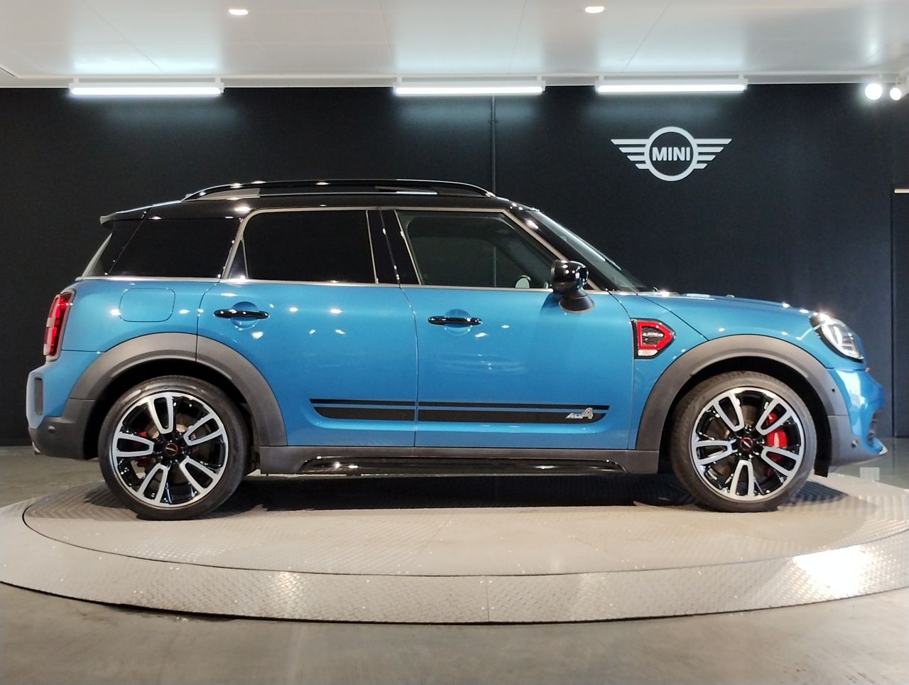 MINI John Cooper Works ALL4 Countryman RHD