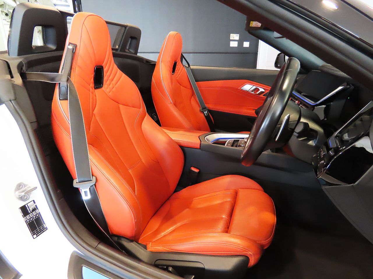 G29 z4 sDrive20i RHD