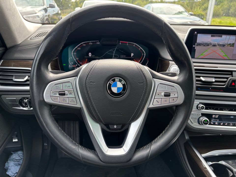 BMW 740