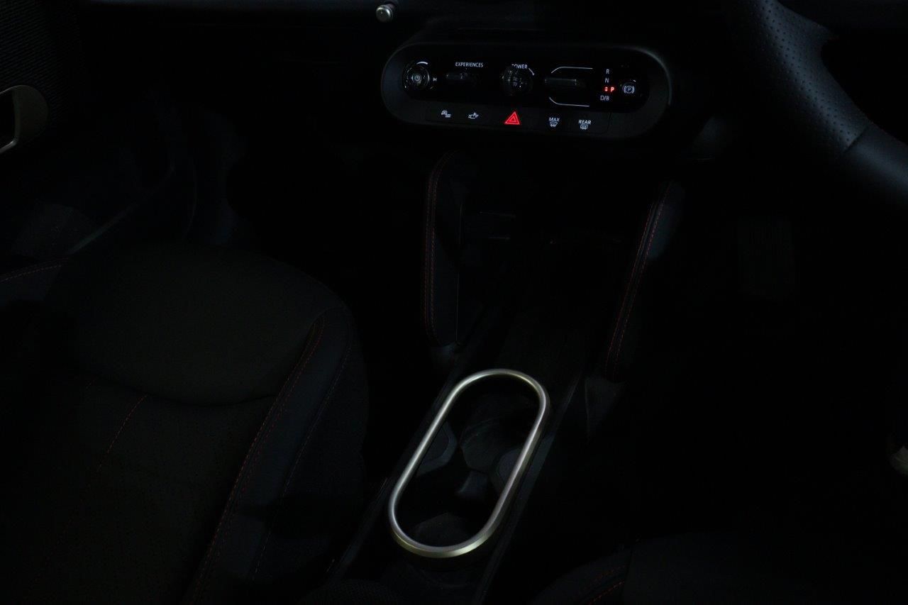 J01 MINI John Cooper Works Electric