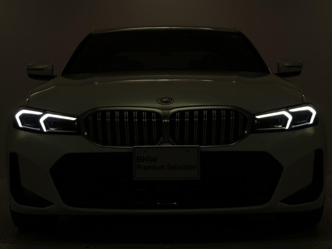 320d xDrive Berline RHD