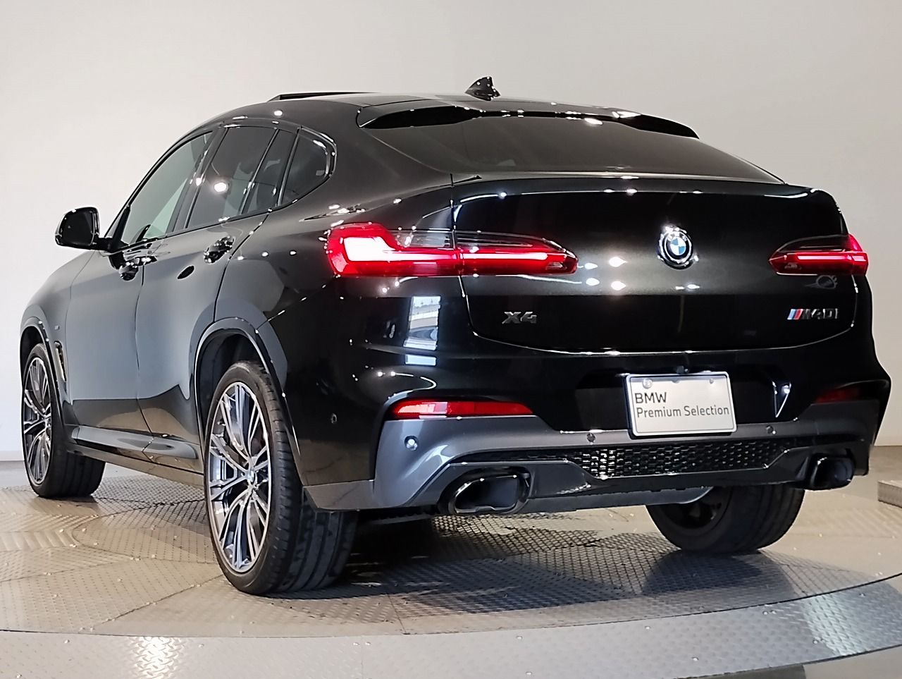 X4 M40i RHD