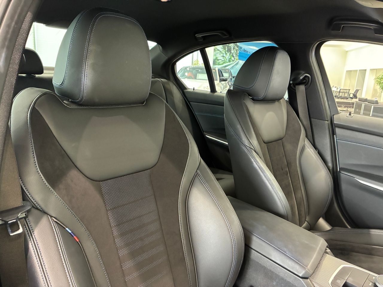 G20 330e Saloon RHD