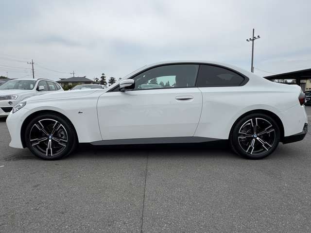 G42 220i Coupe