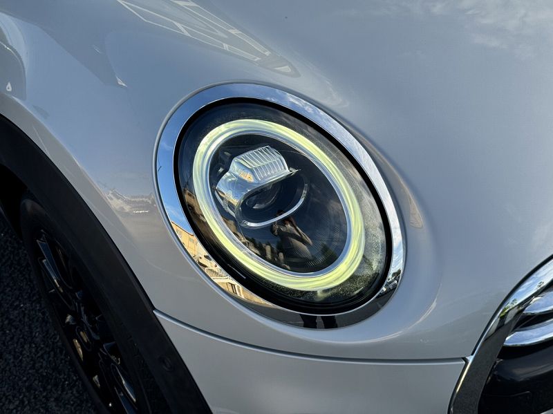 MINI F55 Cooper D 5dr Hatch LCI