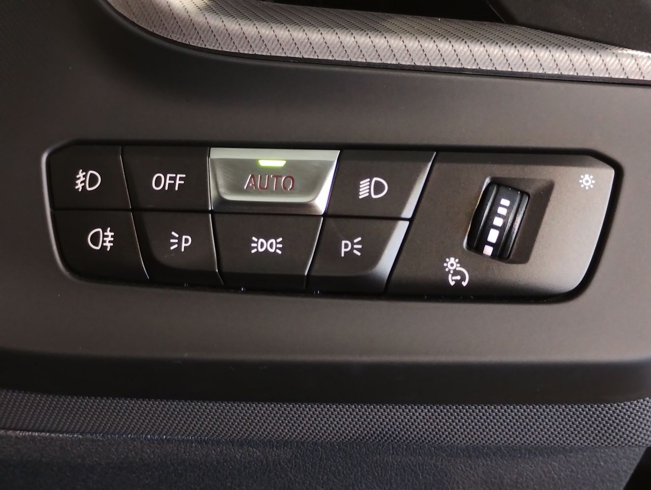 F40 118d Sports Hatch 5-door B47 2.0d