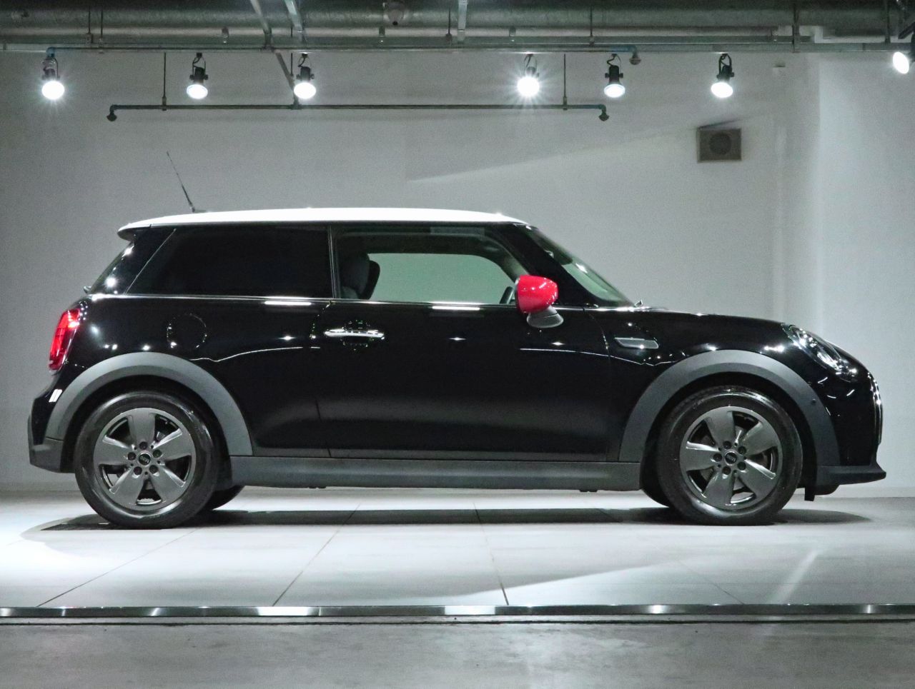 MINI Cooper F56 RHD