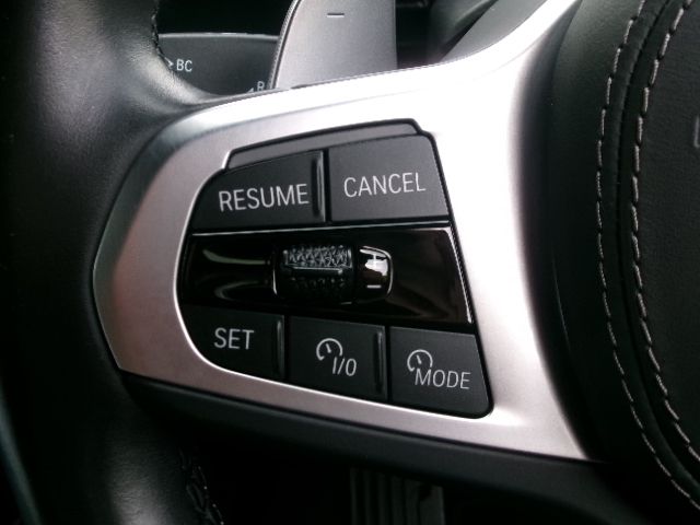 X7 xDrive40d RHD US