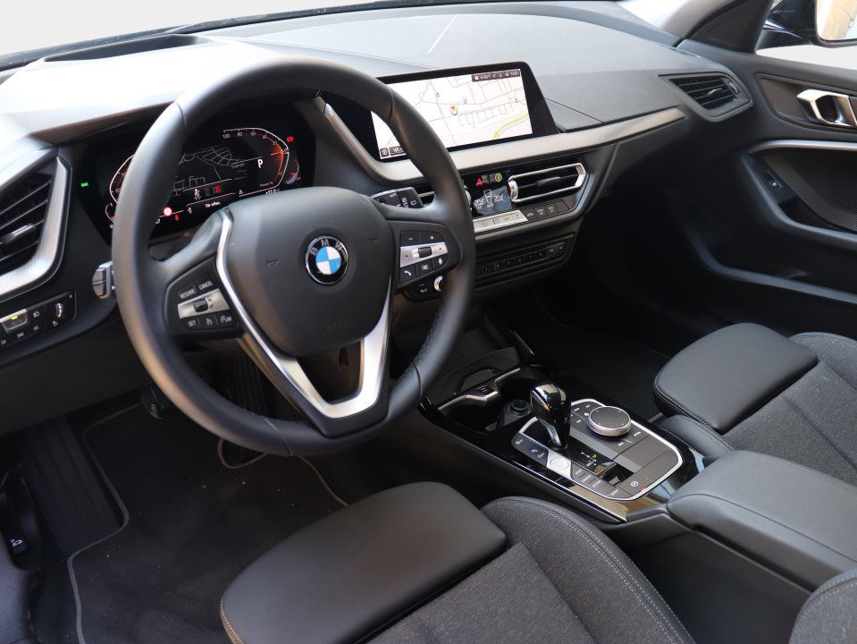 BMW 118