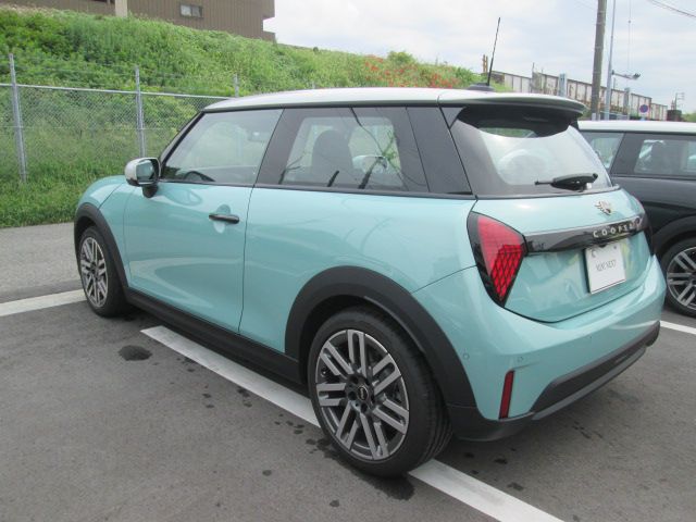 F66 MINI Cooper S 3Dr