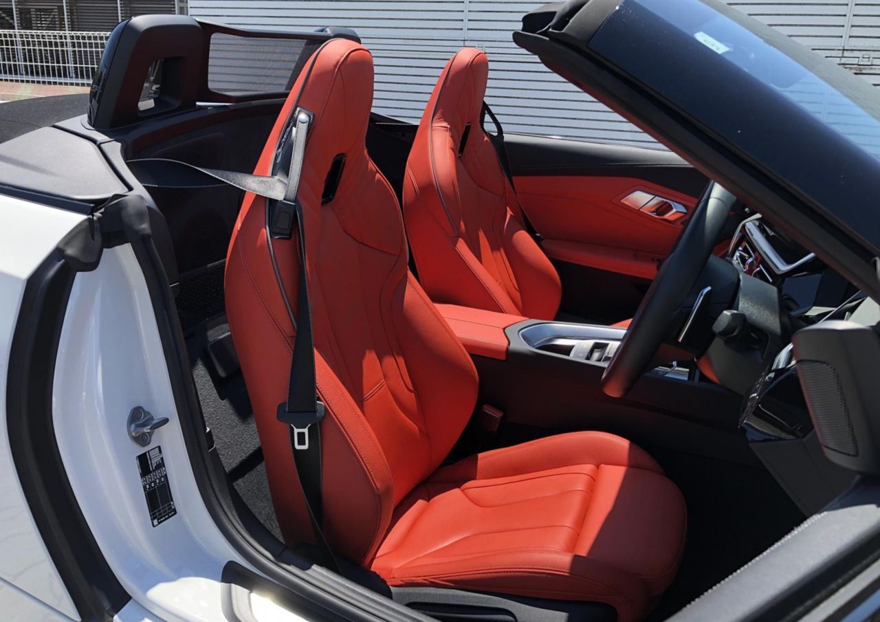 G29 z4 sDrive20i RHD