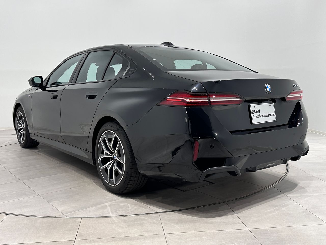 520i Sedan RHD