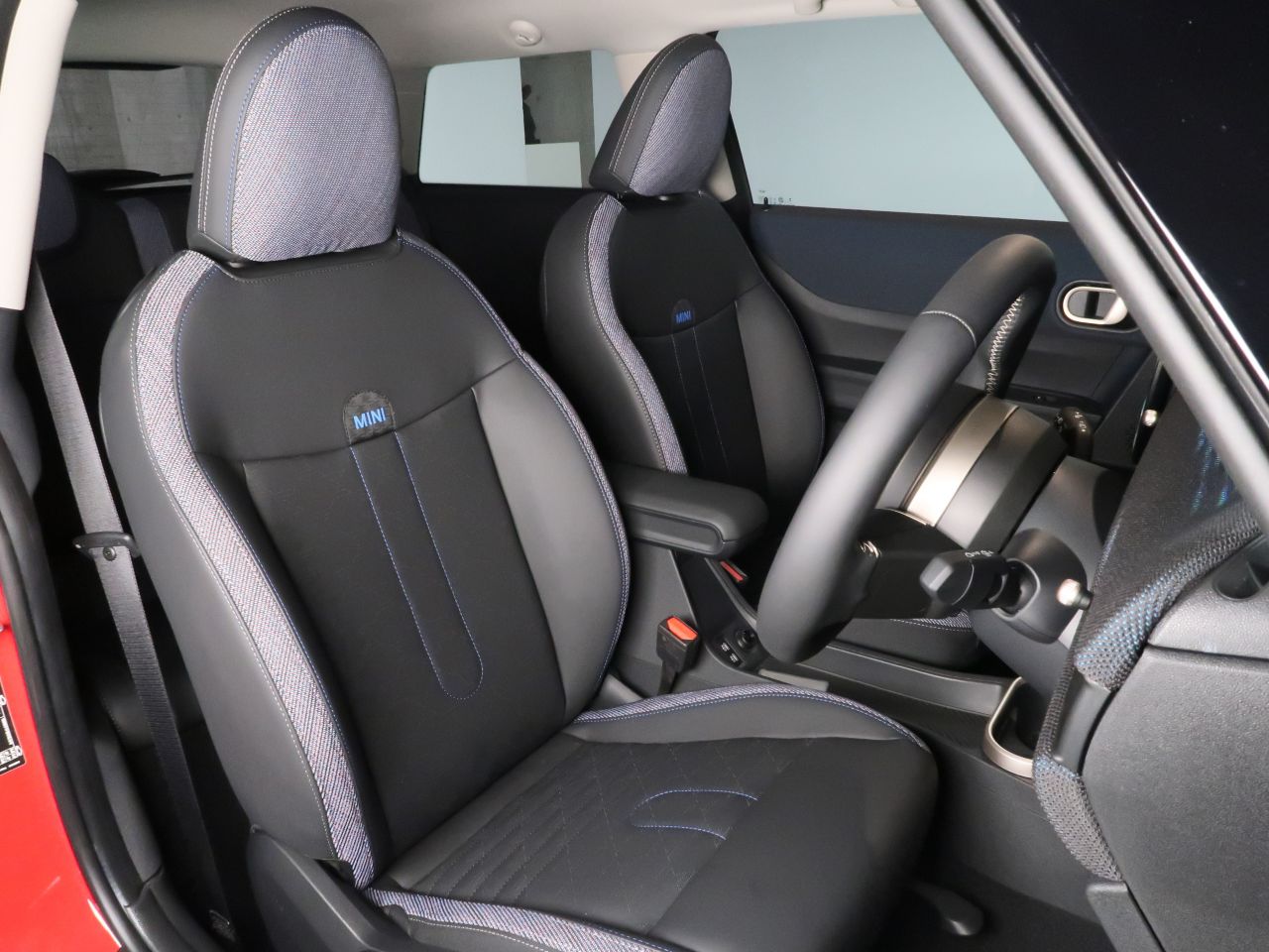 F66 MINI Cooper C 3Dr