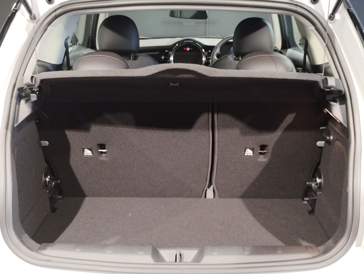 MINI Cooper F56 RHD
