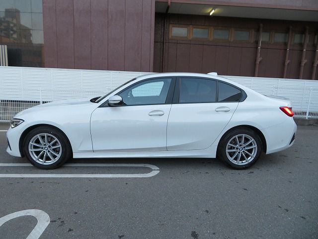 318i Berline RHD