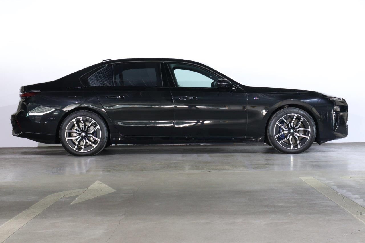 BMW i7 eDrive50 Sedan RHD