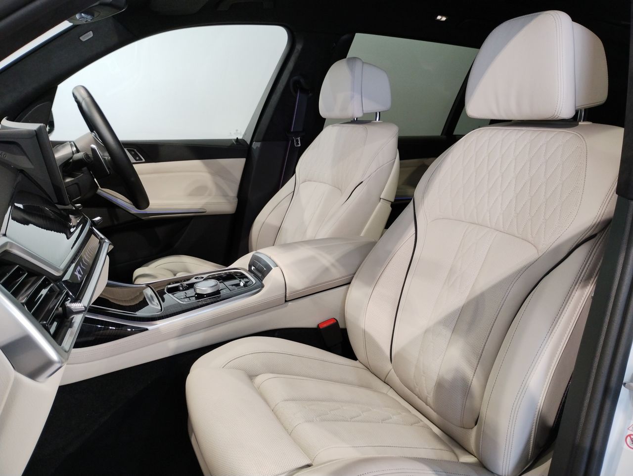 X7 xDrive40d RHD US