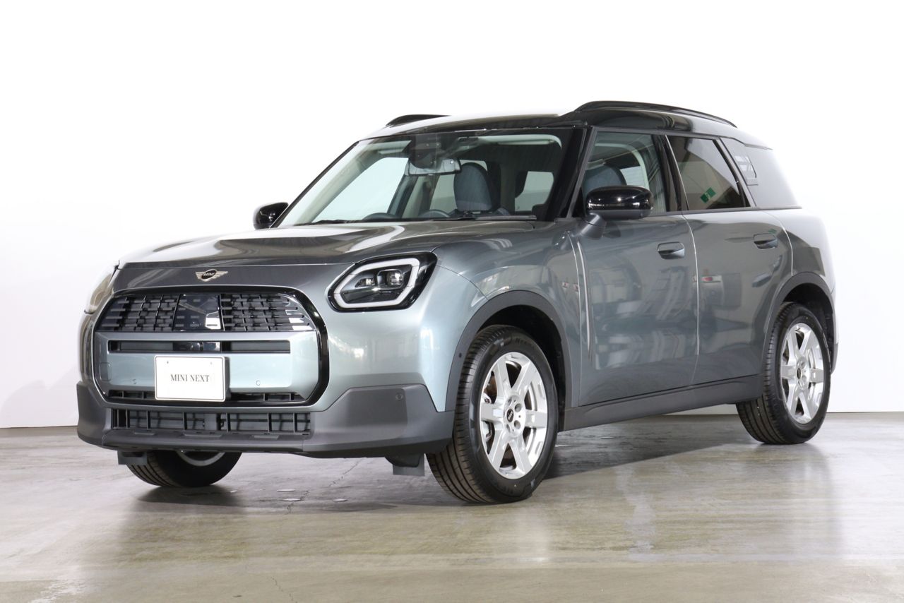 THE NEW MINI COUNTRYMAN D
