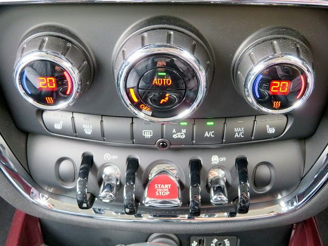 MINI COOPER CLUBMAN