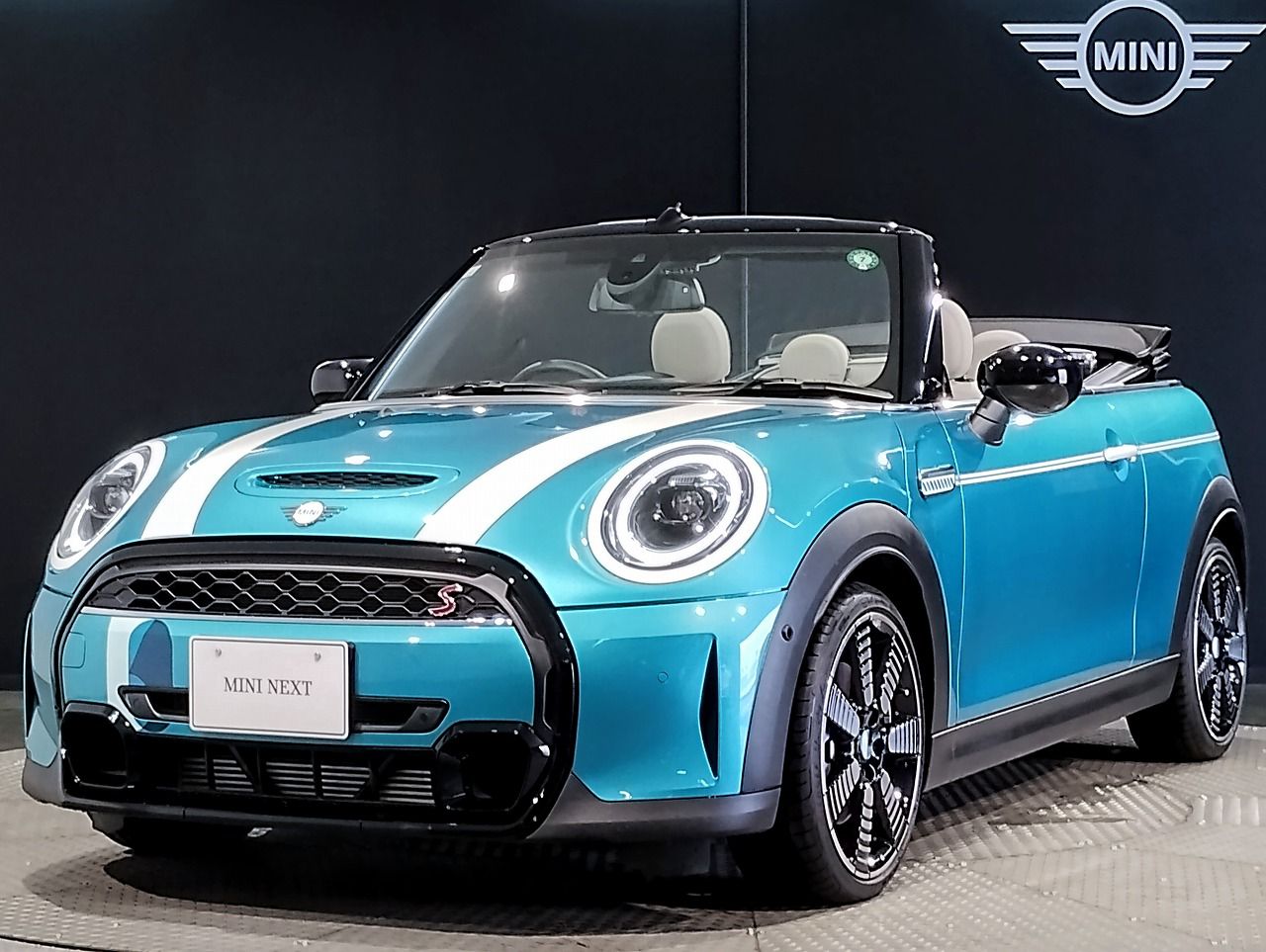 MINI Cooper S Convertible RHD