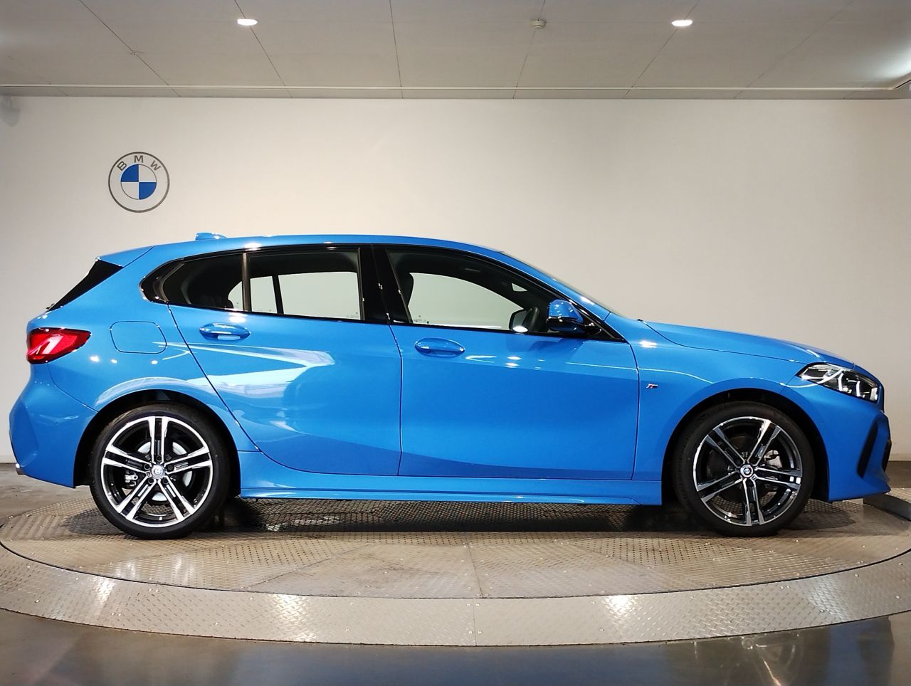 F40 118d Sports Hatch 5-door B47 2.0d