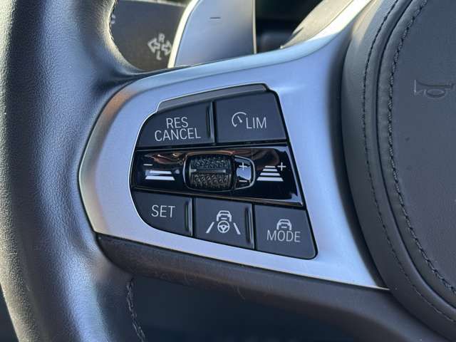 320d xDrive Berline RHD